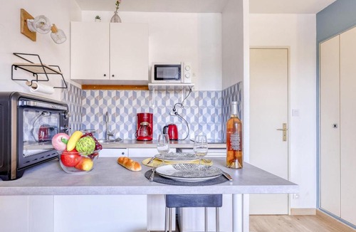 La Madrague Apartment | Studio Les Aigues Marines-73 by Interhome