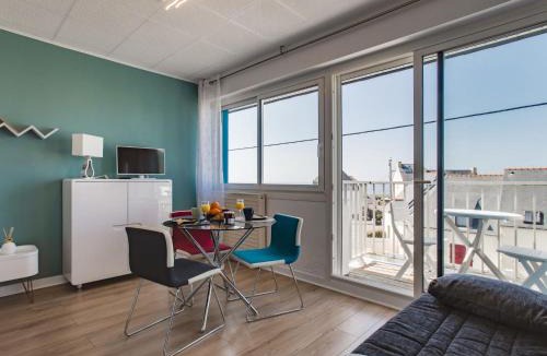 Quiberon Apartment | Studio Les Brisants by Interhome