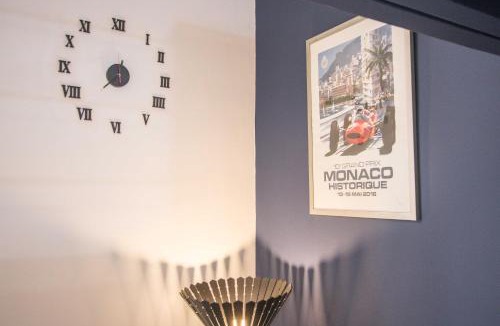Roquebrune-Cap-Martin Apartment | Studio Mezzanine Bleu