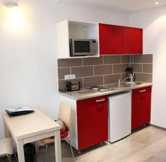Avignon City Centre Apartment | studio MEZZANINE 2 min DE LA PLACE PIE