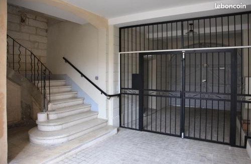 Avignon City Centre Apartment | studio MEZZANINE 2 min DE LA PLACE PIE