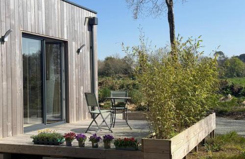 Locronan House | Studio neuf dans un espace boisé