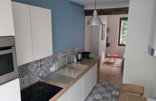Combat Apartment | Studio Paris buttes Chaumont