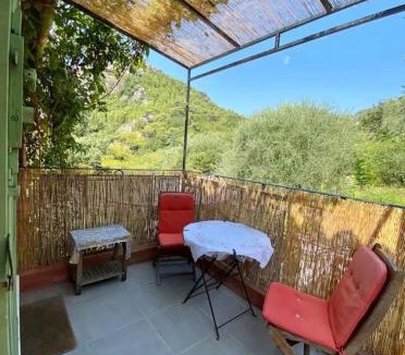 Eze House | STUDIO pied village EZE - dans VILLA - Parking Gratuit