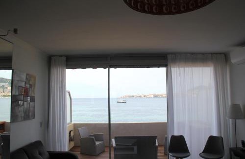Le Ricanto Apartment | studio pieds dans l’eau