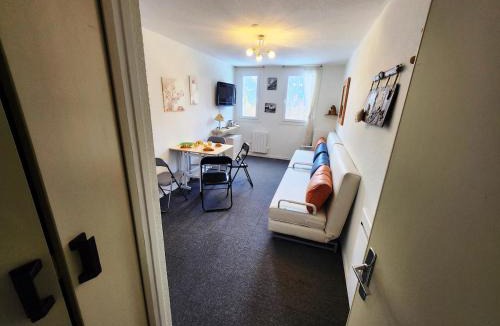 Le Pleynet Apartment | Studio pratique en RdC, au calme, avec vue