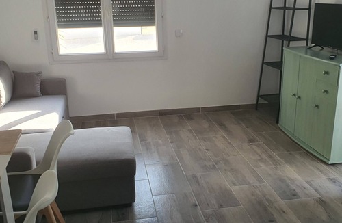 Milhaud Apartment | Studio Privé Avec SPA et Piscine