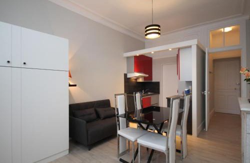 Mont-Dore Apartment | Studio rénové centre Mont-Dore avec wifi - FR-1-608-176