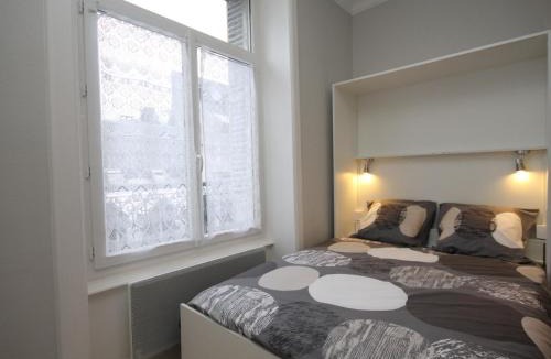 Mont-Dore Apartment | Studio rénové centre Mont-Dore avec wifi - FR-1-608-176