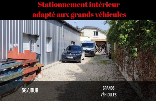 Chalons-en-Champagne Apartment | Studio score - Music in Champagne