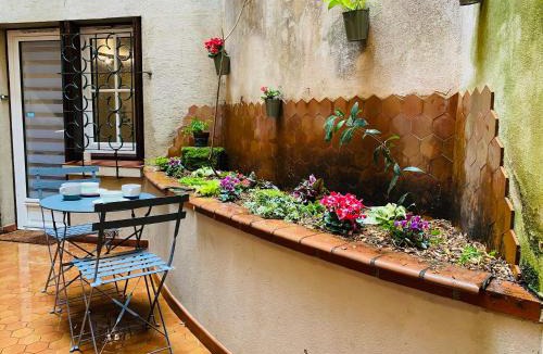 Saint-Etienne Apartment | Studio tiny et cosy quartier St Etienne