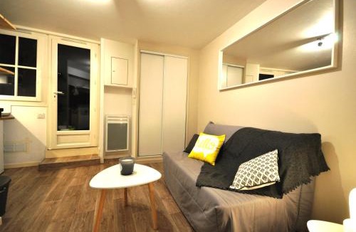 Saint-Etienne Apartment | Studio tiny et cosy quartier St Etienne