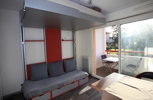 Cambo-les-Bains Apartment | Studio Ttikia