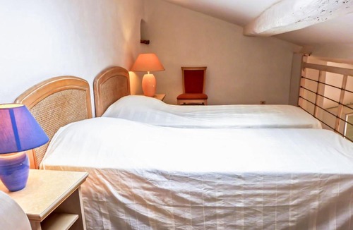 Bormes-Les-Mimosas Apartment | Studio Village de Bormes les Mimosas-2
