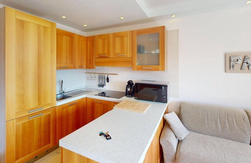 Roquebrune-Cap-Martin Apartment | Studio with AC, sea view terrace