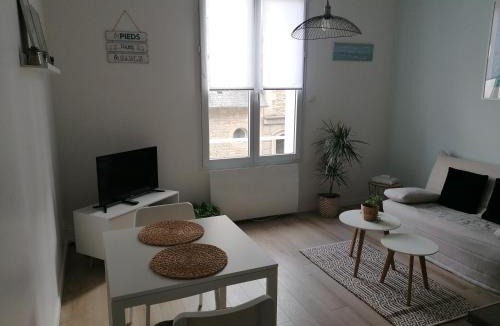 Dinard Apartment | Studio Winston