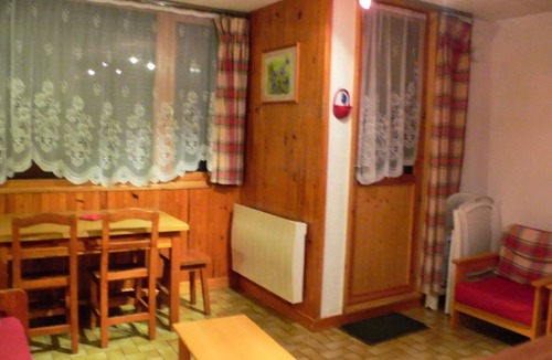 Lanslevillard Apartment | Studio with loft - Sleeps 3