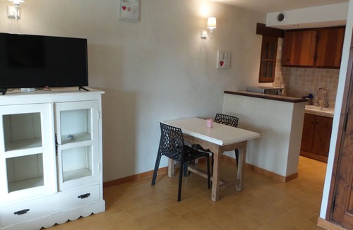 Sanary-sur-Mer Apartment | Studio with private garden in Sanary