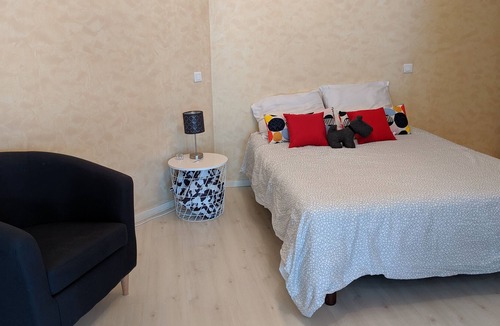 LʼHorme Apartment | Studio with private parking near Saint-Chamond and Saint-Etienne
