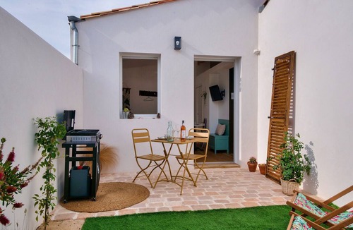 Rivedoux-Plage Apartment | Studio with terrace 250 meters from the port