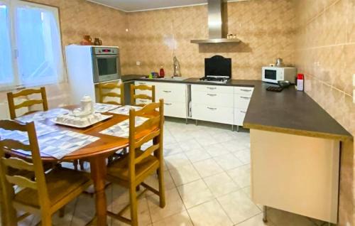 Baix House | Stunning Home In Baix With Outdoor Swimming Pool
