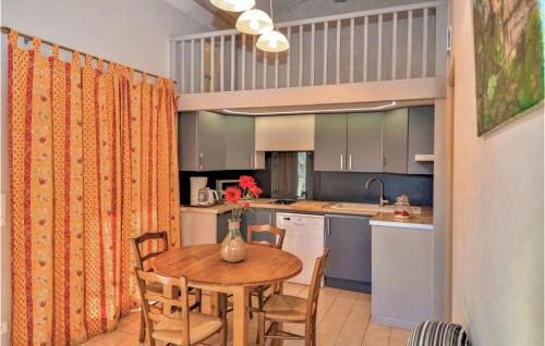 Raphele-les-Arles House | Stunning Home In Raphèle-Lès-Arles