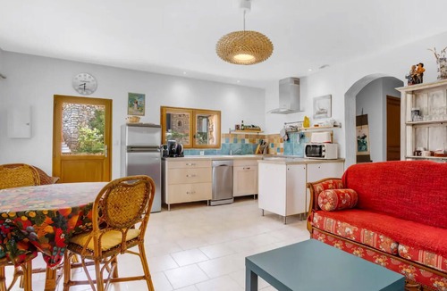 Taradeau House | Stunning home in TARADEAU with kitchen
