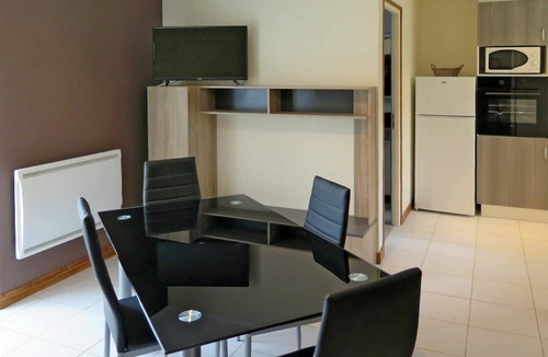 Degagnac House | Stunning private villa for 4 guests with WIFI, TV, terrace and parking