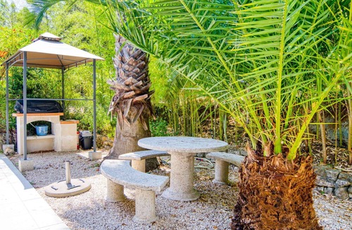 Pignans House | Stunning private villa for 11 people with WIFI, A/C, private pool, patio and parking