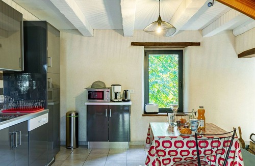 Elliant Villa | Stunning private villa for 4 people with WIFI, TV and terrace