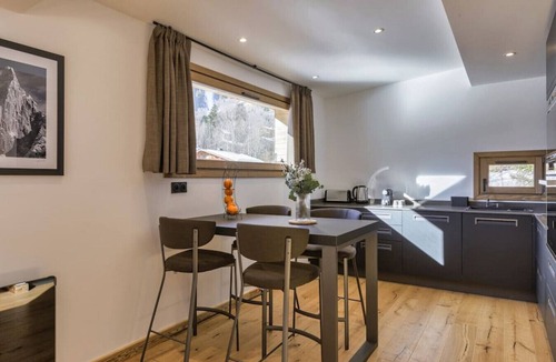 Chamonix City Centre Apartment | Sublime 6pax 80m2 | MtBlancView | Central |Parking
