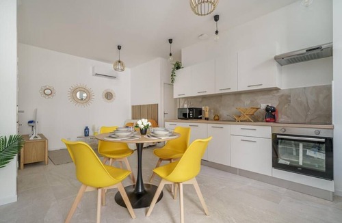 Vauban Apartment | Sublime Appartement Avec Terrasse & Climatisation