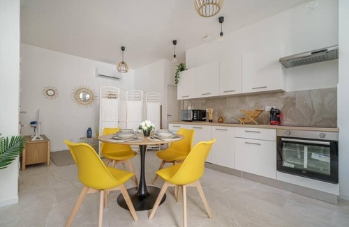 Vauban Apartment | Sublime Appartement Avec Terrasse & Climatisation