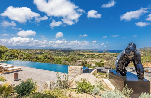 Gurgazu Villa | SUBLIME VILLA WITH SEA VIEW WALKING DISTANCE TO THE SEA