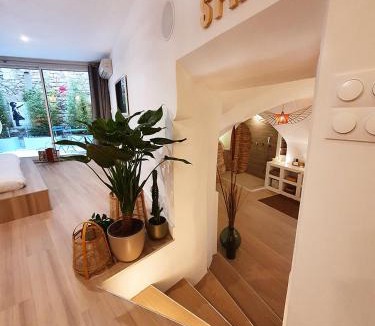 Nimes City Centre Bed & Breakfast | Suite 6