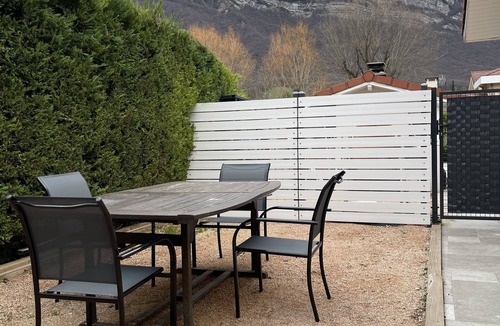 Varces-Allieres-et-Risset Apartment | Suite Privative au Pied des Montagnes Isere