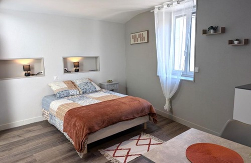 Chazey-sur-Ain Apartment | Suites de la Plaine, proche CNPE Bugey et PIPA