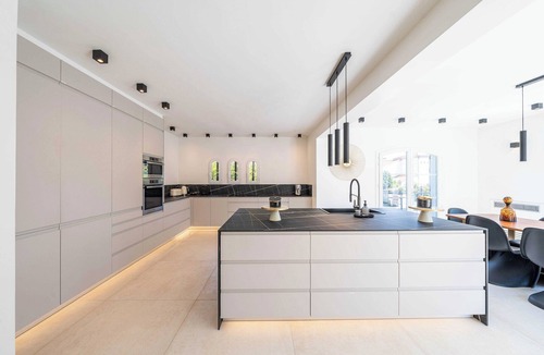 Riou - Petit Juas - Av de Grasse Apartment | Sumptuous villa - AC- 6BR- 12P- Cannes