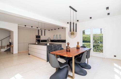 Riou - Petit Juas - Av de Grasse Apartment | Sumptuous villa - AC- 6BR- 12P- Cannes