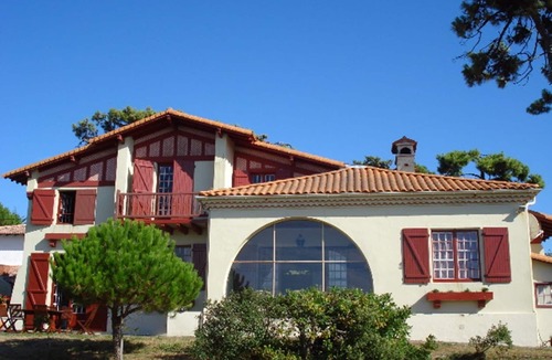 Ronce-les-Bains House | Superb Basque villa. Direct access to the sea. 7 bedrooms including 4 doubles. 12/13 p