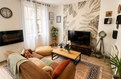 Saint-Flour House | Superb designer T4 with patio