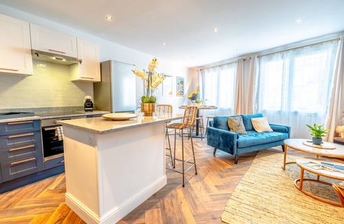 Preconil Apartment | Superb new air-conditioned apartment in village center