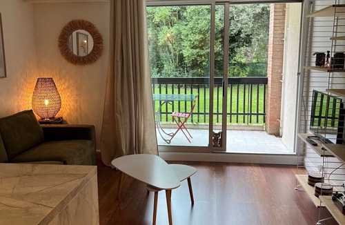 Costieres Apartment | Superb studio cabin on the Nimes Campagne golf course