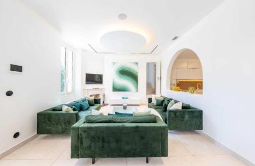 Prado - Republique Apartment | Superb villa with swimming pool & wellness area