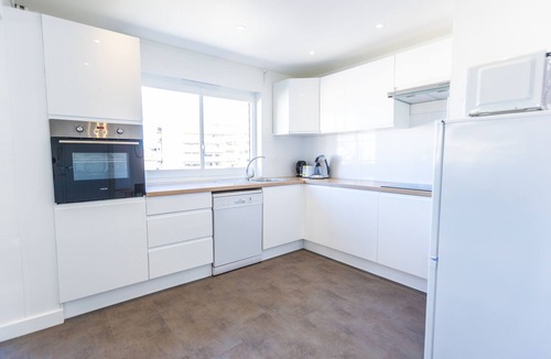 3rd Arrondissement Apartment | Superbe 100m² Climatisé 2 Blacons