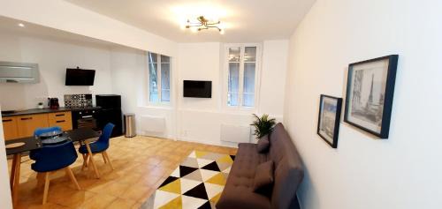 Graulhet Apartment | Superbe Appartement centre ville climatisé
