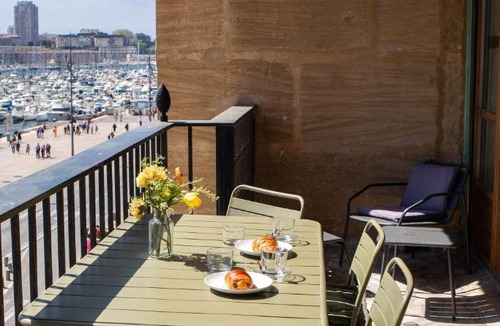 Hotel-de-Ville Apartment | Superbe Appartement, vue Notre Dame de la Garde, Vieux port