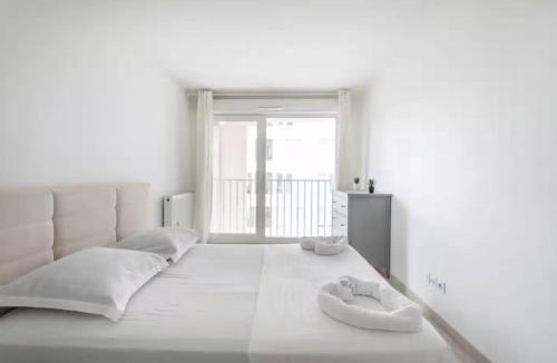 La Villette Apartment | Superbe Duplex avec Terrasse - 14CHAN2
