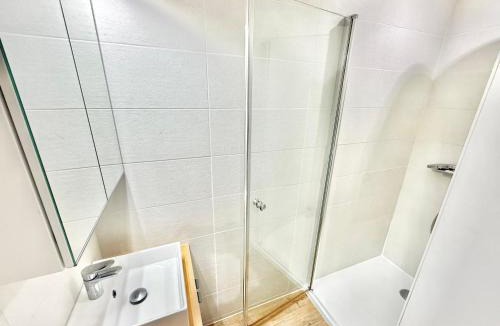 Roques Apartment | T2 Confort - Clim - Parking - Jardin