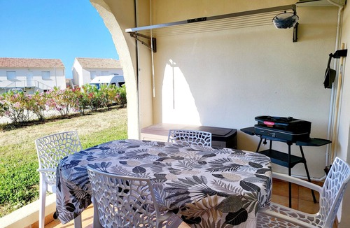Bravone Apartment | T2 walking distance from the beach - swimming pool & seaside getaway